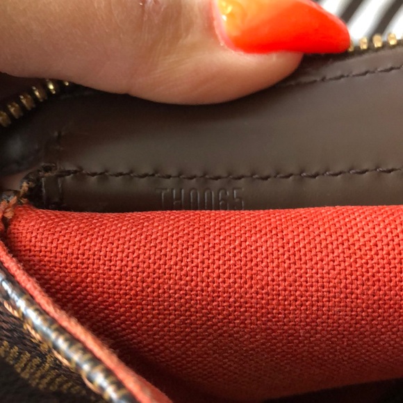 💯 AUTHENTIC Louis Vuitton Chelsea Tote - Picture 7 of 8